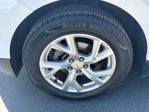 Used 2020 Chevrolet Equinox Premier AWD/4WD image 32