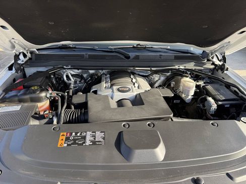 Used 2017 Cadillac Escalade Platinum AWD/4WD image 38