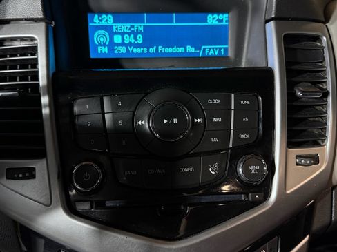 Used 2016 Chevrolet Cruze L FWD image 14