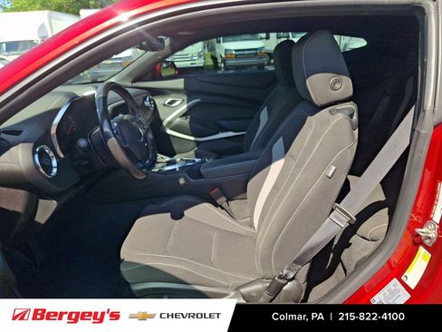 Used 2022 Chevrolet Camaro SS RWD image 15