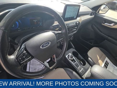 Used 2022 Ford Escape Titanium w/ Titanium Elite Package image 12