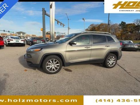 Used 2018 Jeep Cherokee Limited image 5