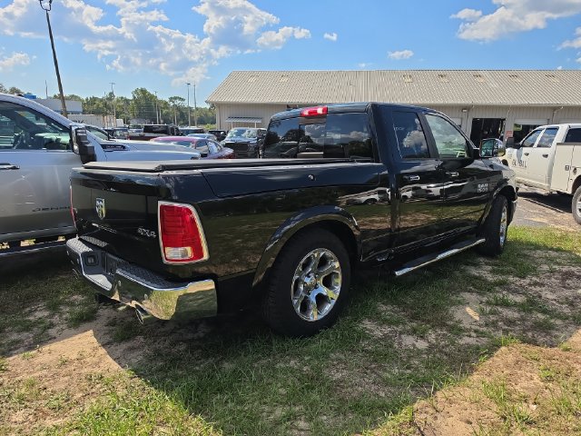 Used 2017 RAM 1500 Laramie w/ Convenience Group AWD/4WD image 3