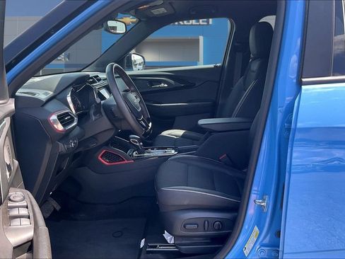 Used 2023 Chevrolet TrailBlazer RS w/ Technology Package AWD/4WD image 21
