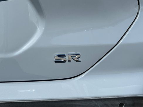 Certified 2021 Nissan Kicks SR w/ Interior Electronics Package FWD image 7