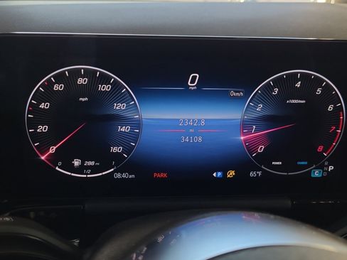 Used 2025 Mercedes-Benz GLA 250 image 13