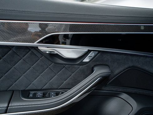 Used 2023 Audi S8 image 52