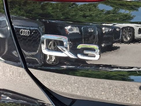Used 2023 Audi Q3 2.0T Premium w/ Convenience Package AWD/4WD image 29