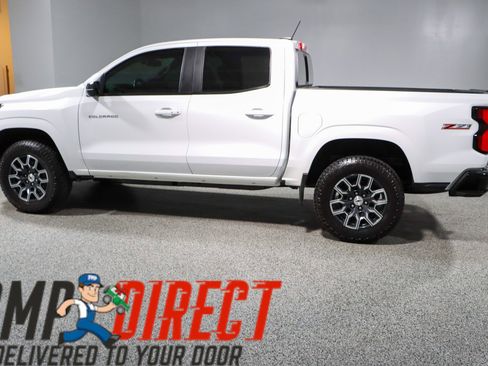 Used 2024 Chevrolet Colorado Z71 w/ Z71 Convenience Package 2 AWD/4WD image 10
