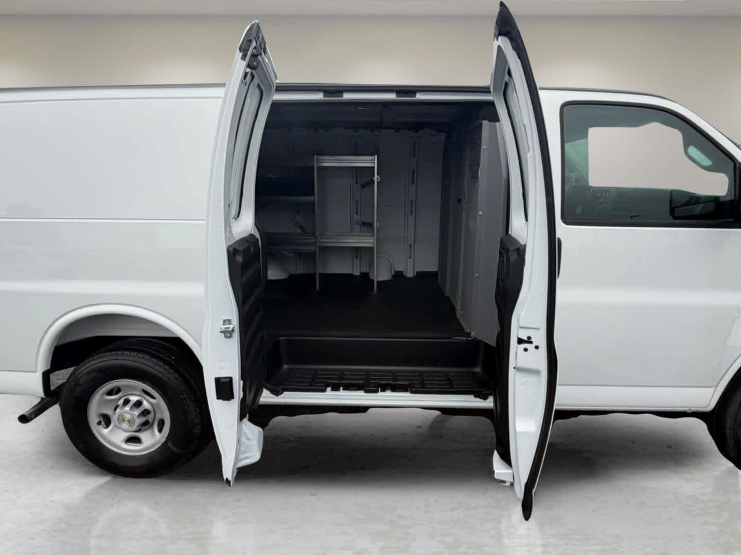 New 2026 Chevrolet Express 2500 w/ Driver Convenience Package RWD image 10
