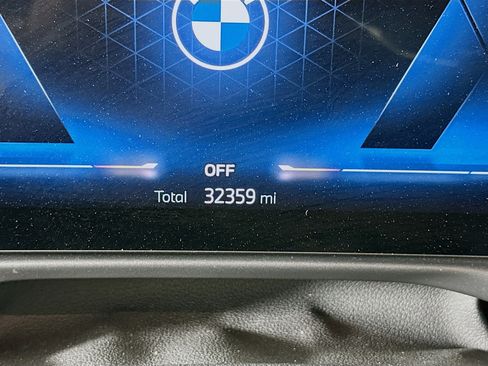 Used 2025 BMW 330i Sedan image 19