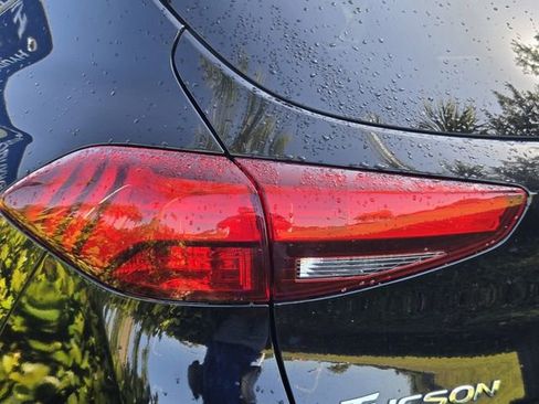 Used 2021 Hyundai Tucson SE w/ Cargo Package FWD image 6