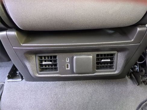 Certified 2024 Chevrolet Silverado 1500 LT image 21