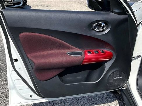 Used 2016 Nissan Juke SV w/ Technology Package FWD image 22