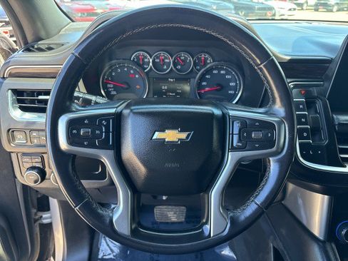 Used 2022 Chevrolet Suburban LS image 13