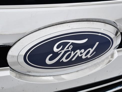 Used 2017 Ford F250 Lariat w/ Chrome Package image 20