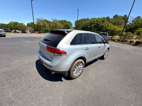 Used 2013 Lincoln MKX AWD image 14