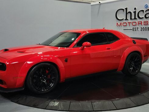 Used 2016 Dodge Challenger SRT Hellcat RWD image 5