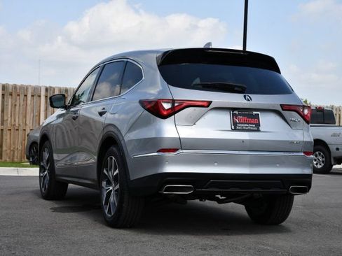 Used 2024 Acura MDX SH-AWD w/ Technology Package image 5