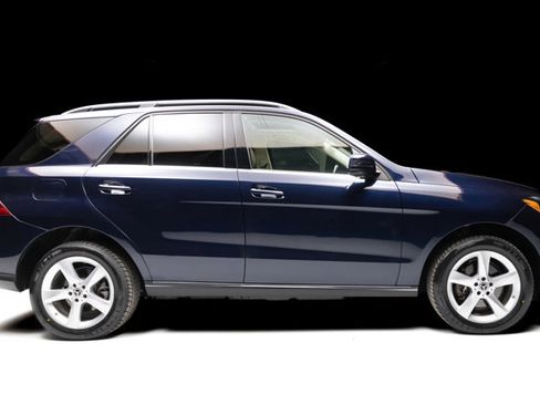 Used 2018 Mercedes-Benz GLE 350 4MATIC image 26