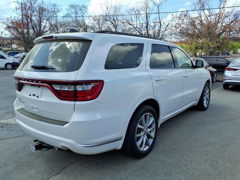 Used 2019 Dodge Durango SXT image 3