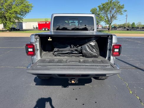 Used 2021 Jeep Gladiator Overland w/ Popular Equipment Package image 24