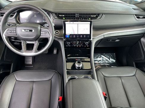 New 2025 Jeep Grand Cherokee L Limited w/ Luxury Tech Group II image 10