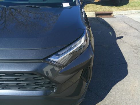 Used 2023 Toyota RAV4 LE image 7