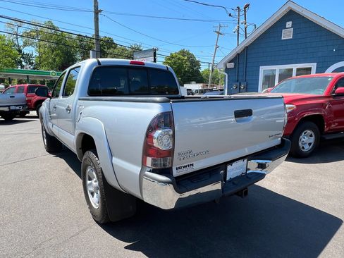 Used 2013 Toyota Tacoma 4x4 Double Cab w/ SR5 Pkg image 4