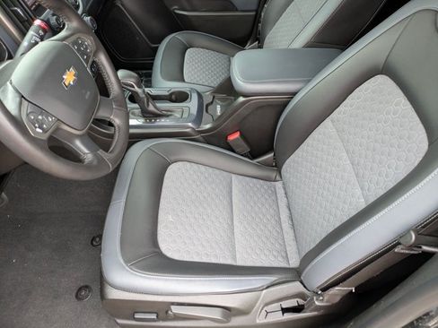 Used 2022 Chevrolet Colorado Z71 AWD/4WD image 14