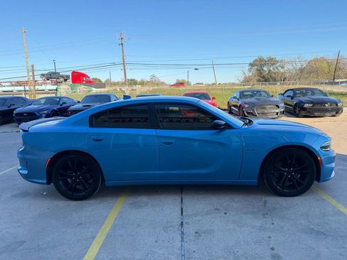 Used 2016 Dodge Charger R/T w/ Plus Group image 5