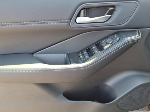 New 2026 Nissan Rogue SV FWD image 13