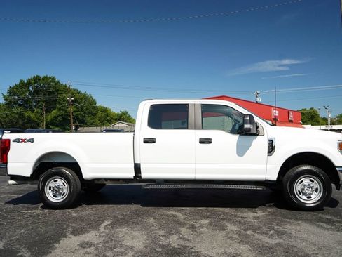 Used 2022 Ford F250 XL w/ Power Equipment Group AWD/4WD image 2