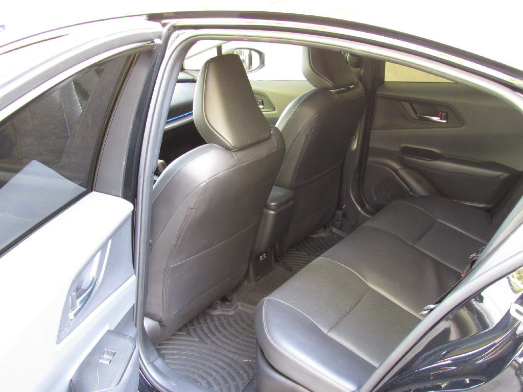 Used 2025 Toyota Prius FWD image 15