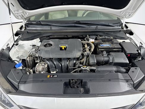 Used 2020 Hyundai Elantra SEL w/ Convenience Package (C2) FWD image 28