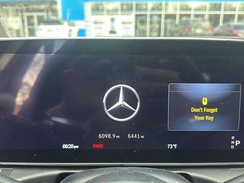 Used 2024 Mercedes-Benz C 300 4MATIC Sedan image 3
