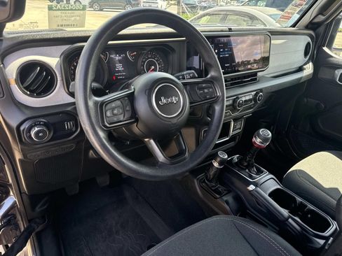 Used 2024 Jeep Wrangler Sport AWD/4WD image 16