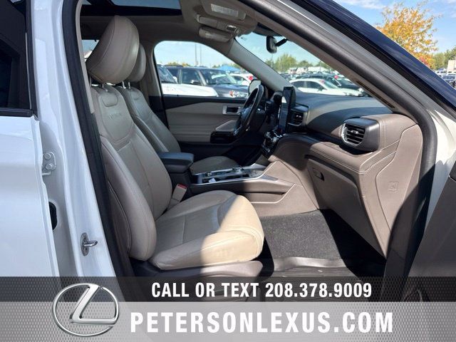 Used 2023 Ford Explorer Platinum w/ Technology Package AWD/4WD image 13
