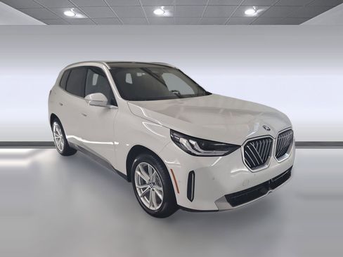 Used 2025 BMW X3 xDrive30i w/ Convenience Package image 26