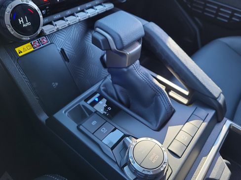 New 2025 Toyota 4Runner Limited image 21