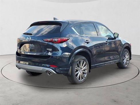 New 2025 MAZDA CX-5 Signature image 6
