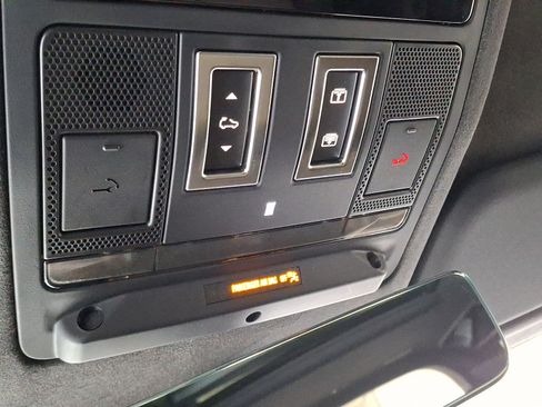 Certified 2025 Land Rover Defender 110 X AWD/4WD image 25