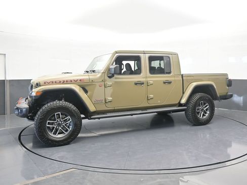 New 2026 Jeep Gladiator Mojave image 2