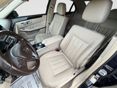 Used 2014 Mercedes-Benz E 550 4MATIC Sedan image 11