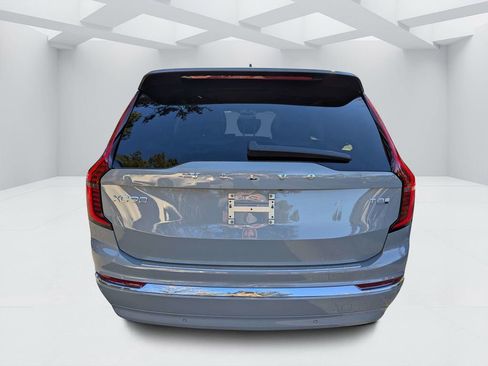 New 2026 Volvo XC90 T8 Plus w/ Protection Package Premier AWD/4WD image 4