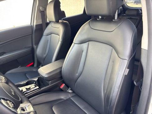 Certified 2024 Kia Sportage EX AWD/4WD image 27