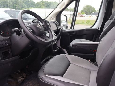 Used 2025 RAM ProMaster 3500 w/ Convenience Group FWD image 5