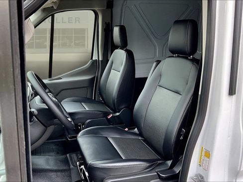 New 2026 Ford Transit 250 148 Medium Roof Extended AWD image 25