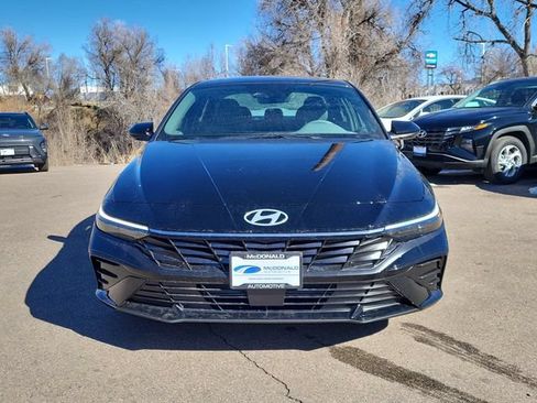 Certified 2024 Hyundai Elantra SEL w/ Convenience Package FWD image 8