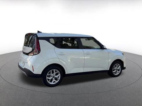 Used 2025 Kia Soul LX w/ LX Technology Package image 14